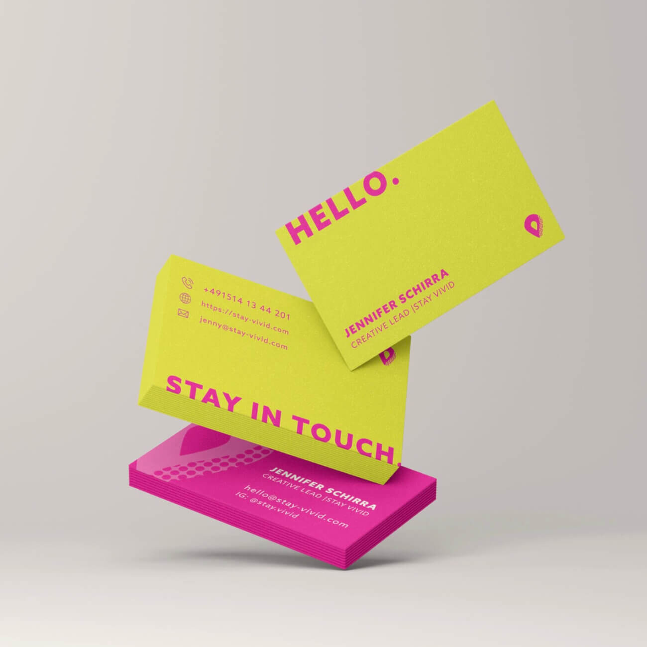 Visitenkarten_Mockup_STAY_VIVID_Branding_NOVA_&_BOW_Design_Agentur_Portfolio